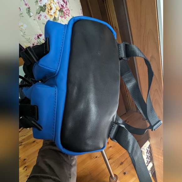 Kendall & Kylie Blue Mini Back Pack - Picture 2 of 11